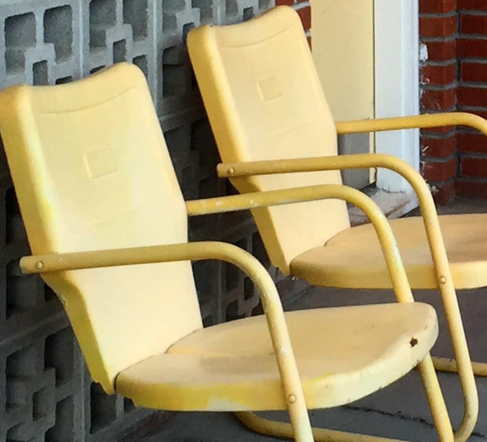 sharon motel yellow chairs